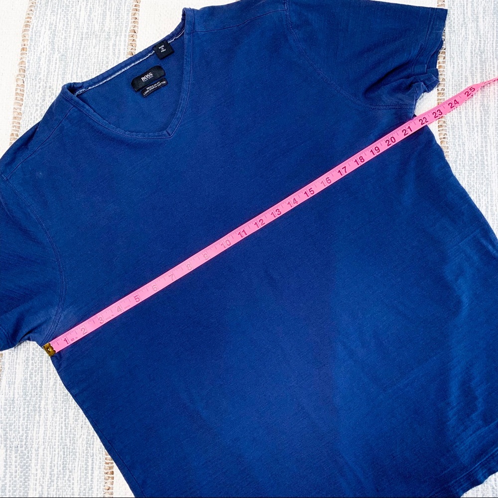 Hugo Boss Regular-fit Cotton T-shirt w/ V-neckline - Picture 3 of 6